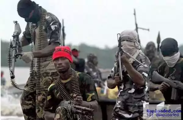 OMG! New Militant Group Threatens To Blow Up 3rd Mainland Bridge In Lagos - Read SHOCKING Details!